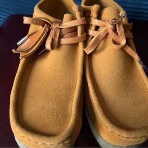 Men Wallabee Clark's Shoes Size 9.5